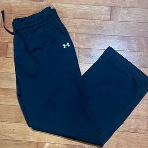 NWOT UnderArmour XL semi-fitted fleece pants.